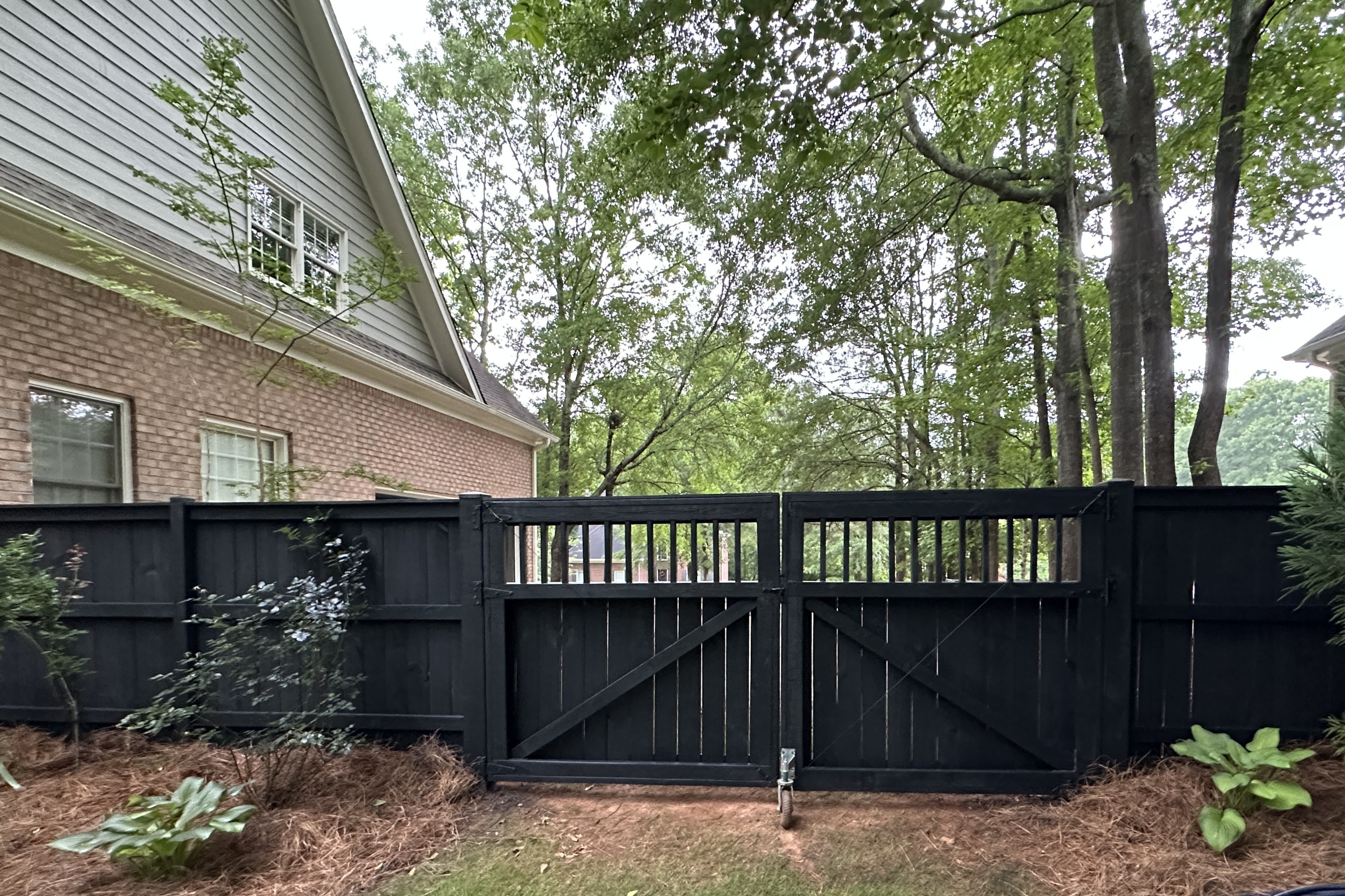 Custom fence and large gate installation Athens GA